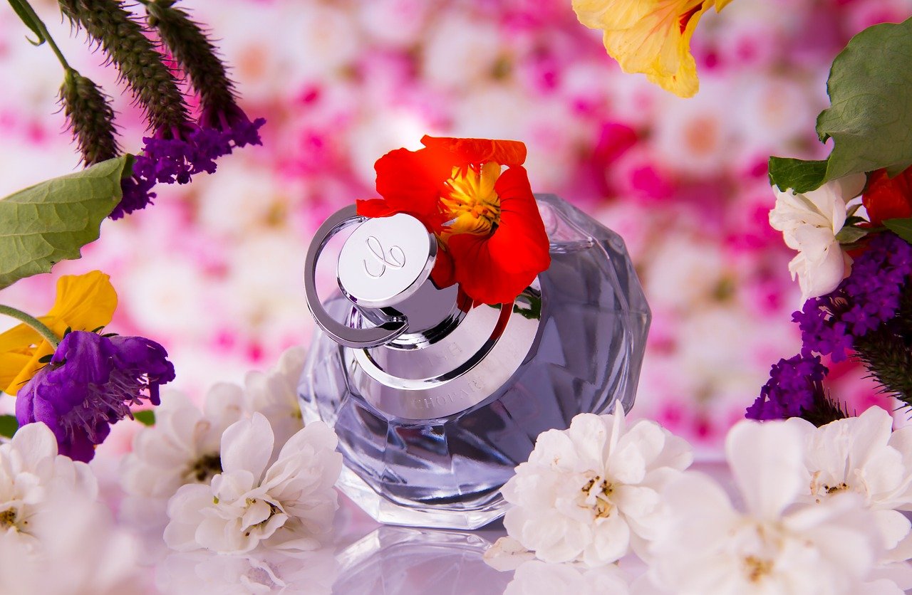 fragrance, perfume, flower-3689343.jpg